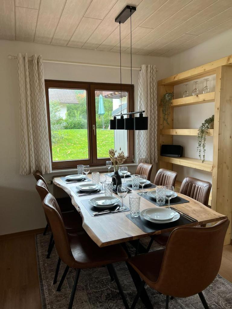 Ferienhaus Seepark Kirchheim كيرشهيم المظهر الخارجي الصورة